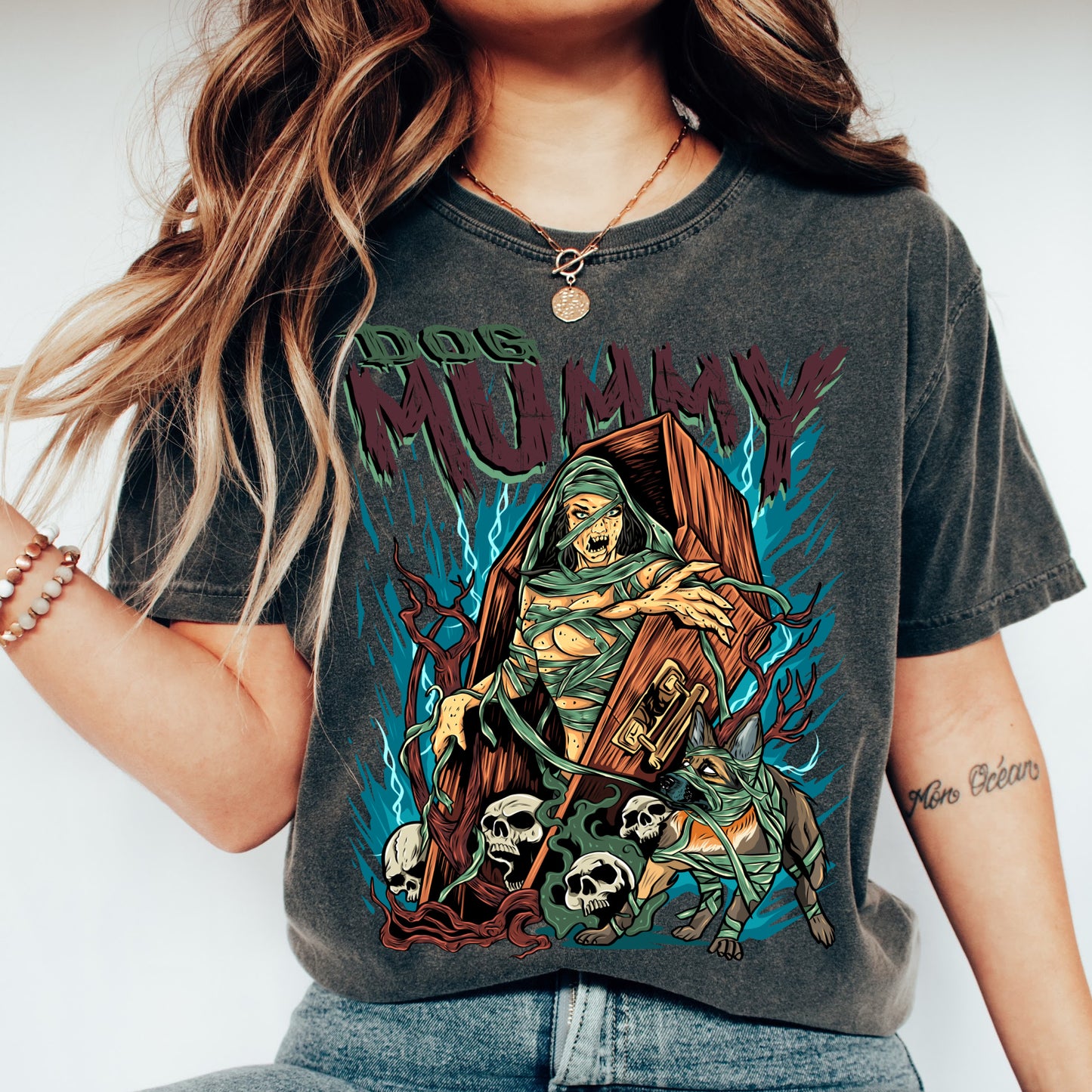 Dog Mummy - Comfort Colors Graphic Tee